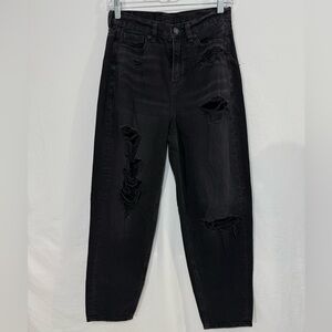 American Eagle Relaxed Mom Jean 0 Short Faded Black Denim Jeans High Waisted